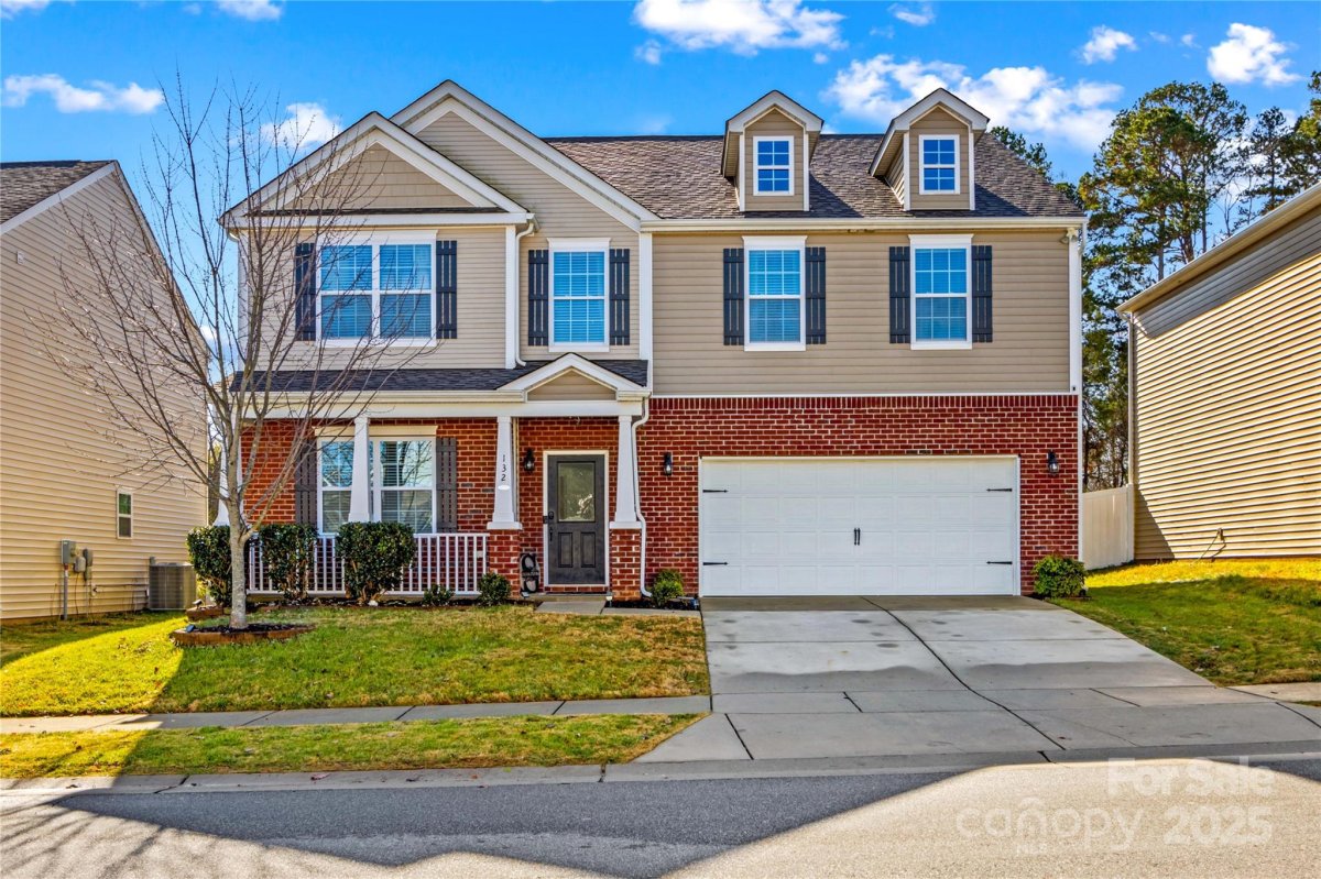 132 Kingsway Drive
