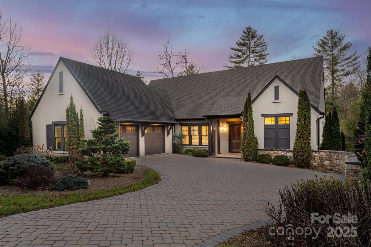 43 Nethermead Drive