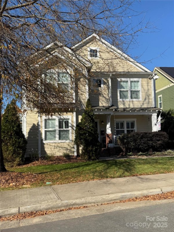 624 Waco Street