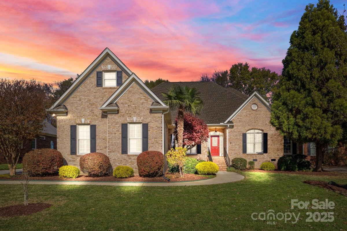 5422 Glen Forest Drive
