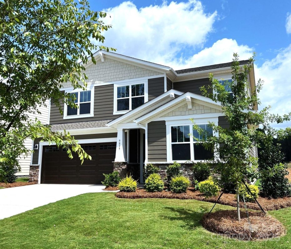 9839 Quercus Lane