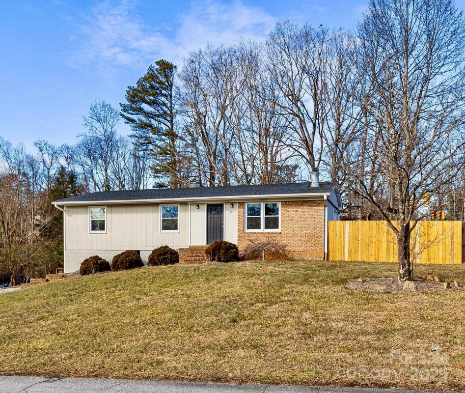 16 Lilac Lane
