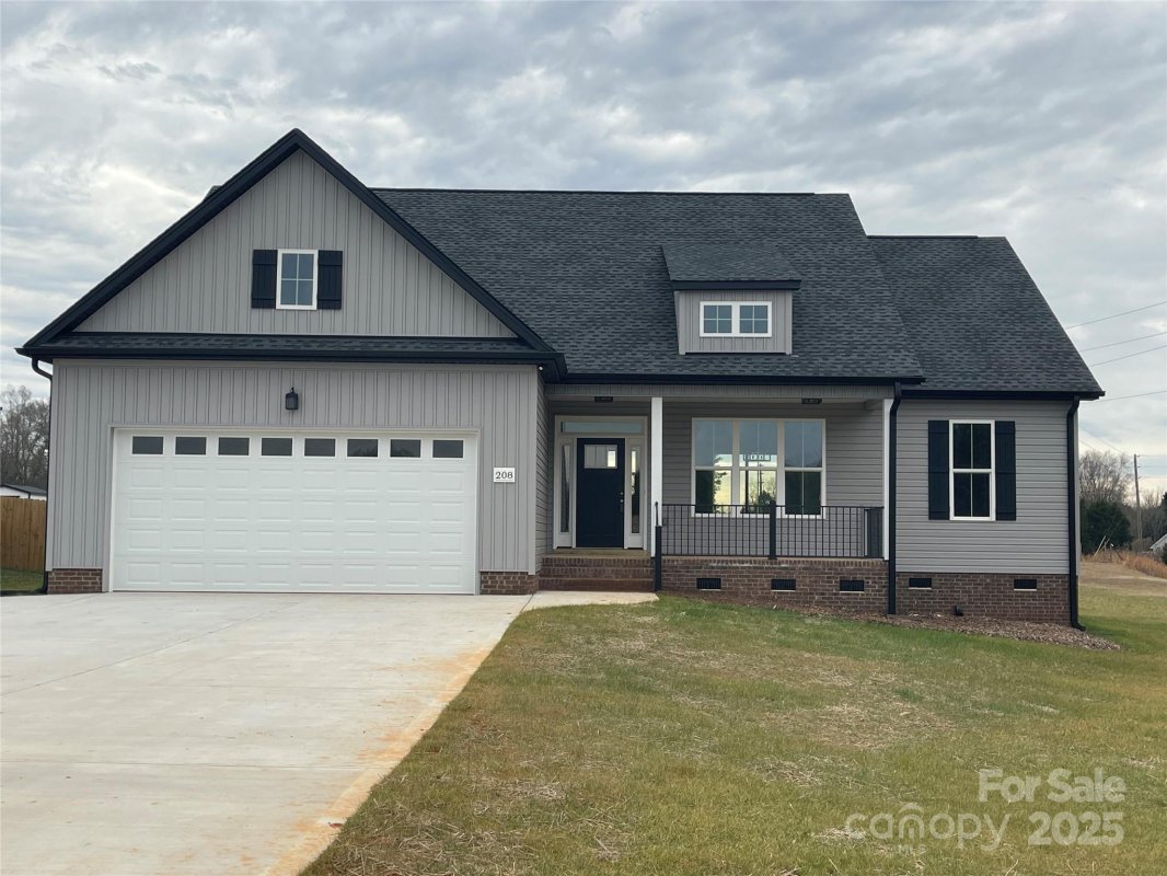 208 Beths Court 35