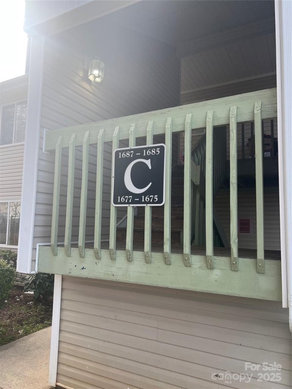 1675 Eagles Place C103