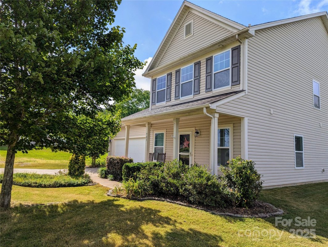 703 Lexington Drive