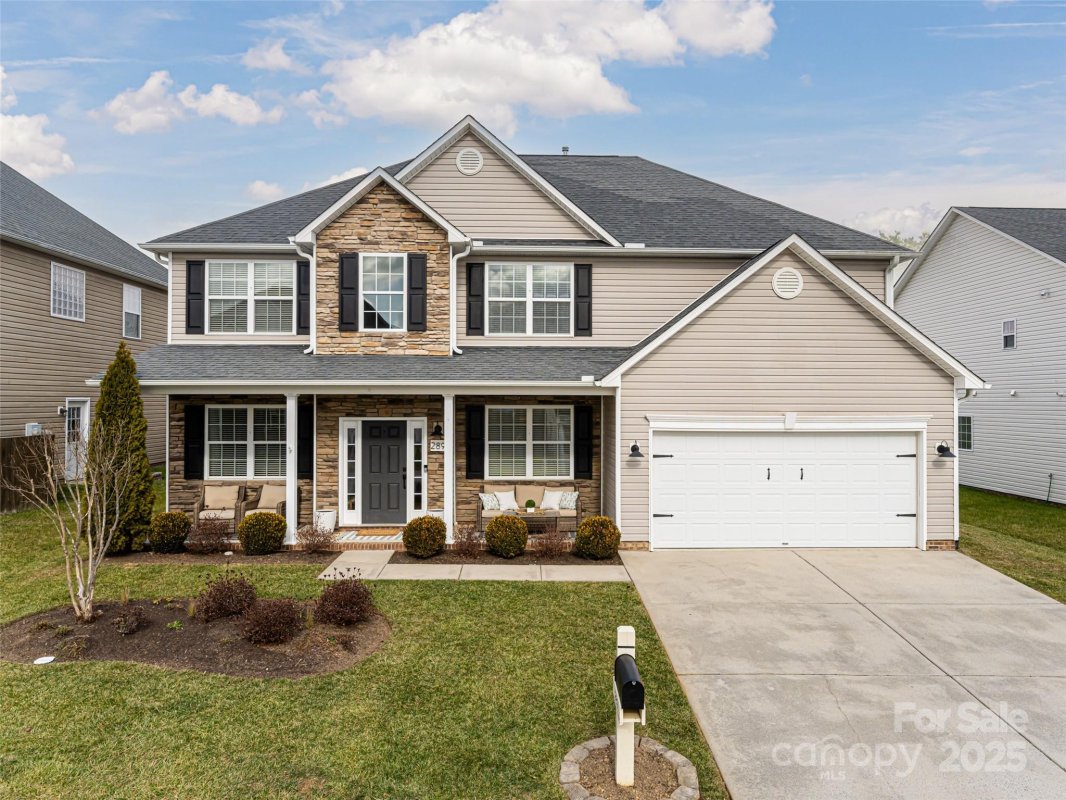 289 Roanoke Road