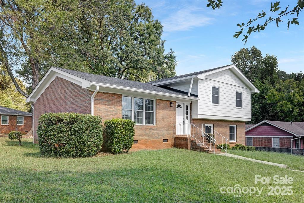 6762 Glenmoor Drive