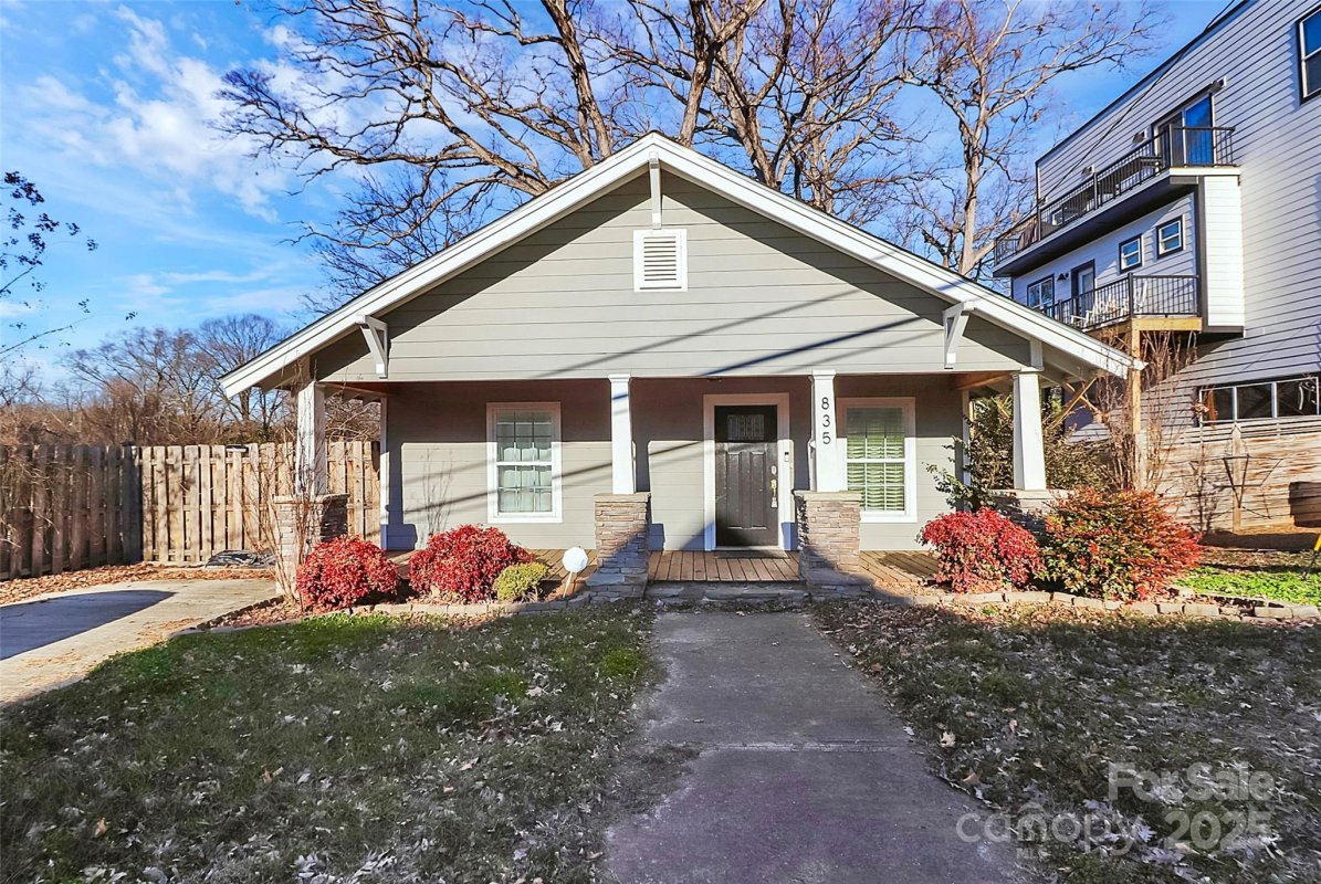 835 Belmont Avenue