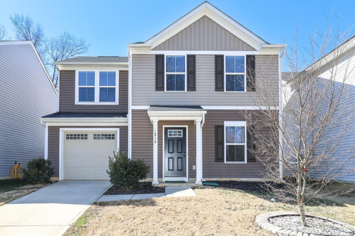 1812 Hooper Court