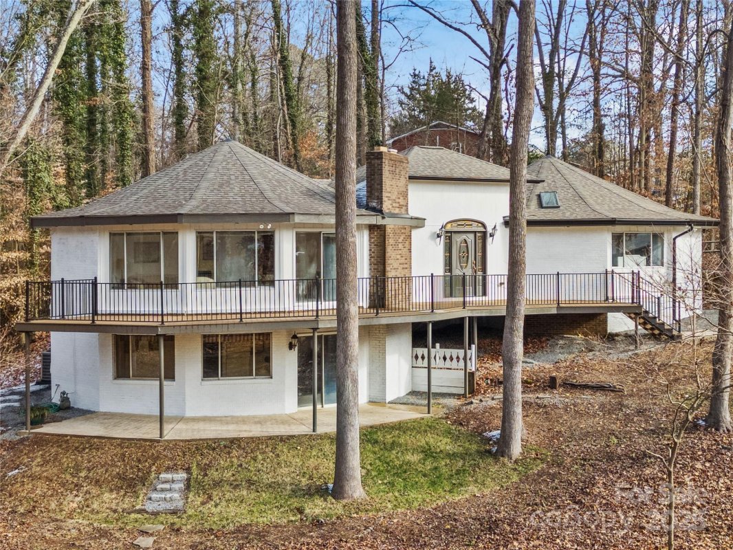 153 Heritage Place