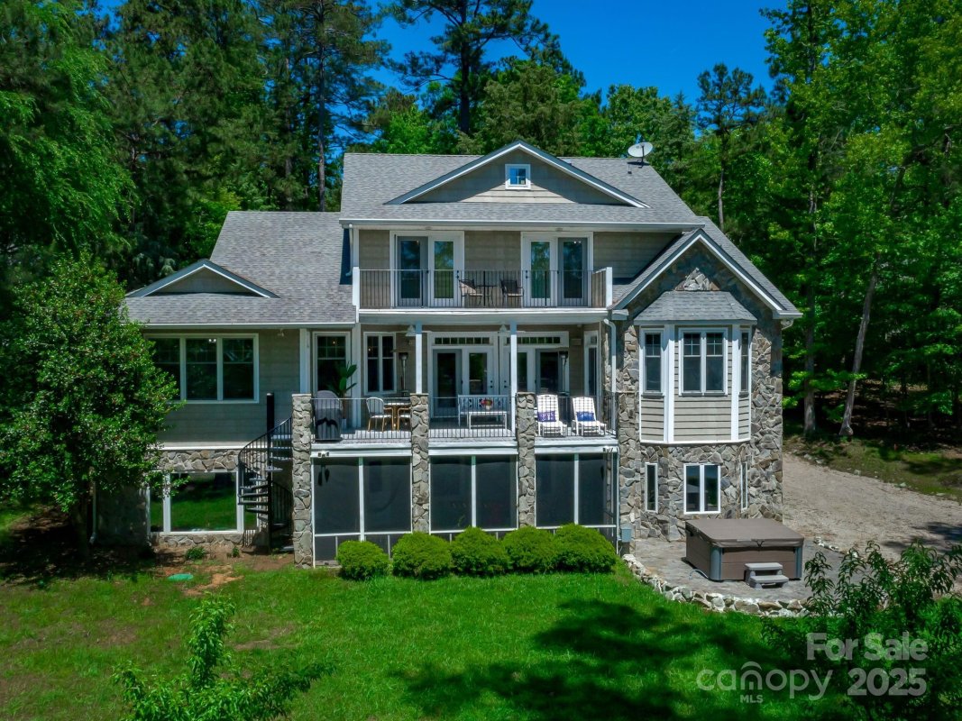 668 Wateree Key Court