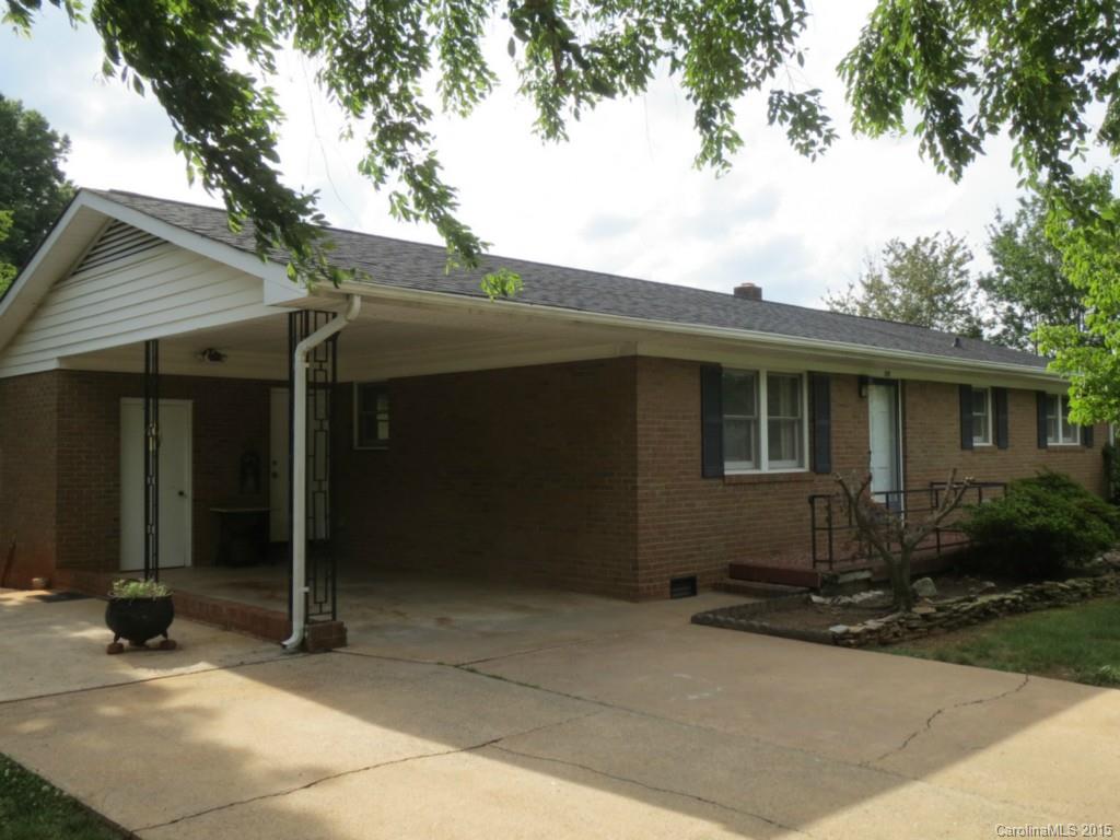 910 E Main Street