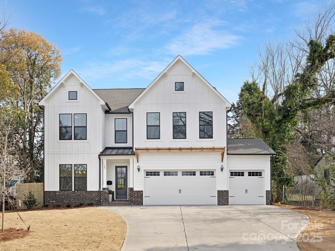 125 S Gregg Street