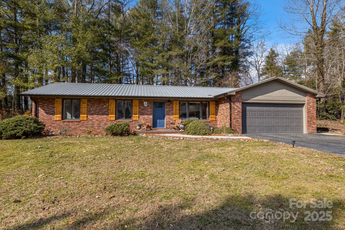 36 S Greenwood Forest Drive