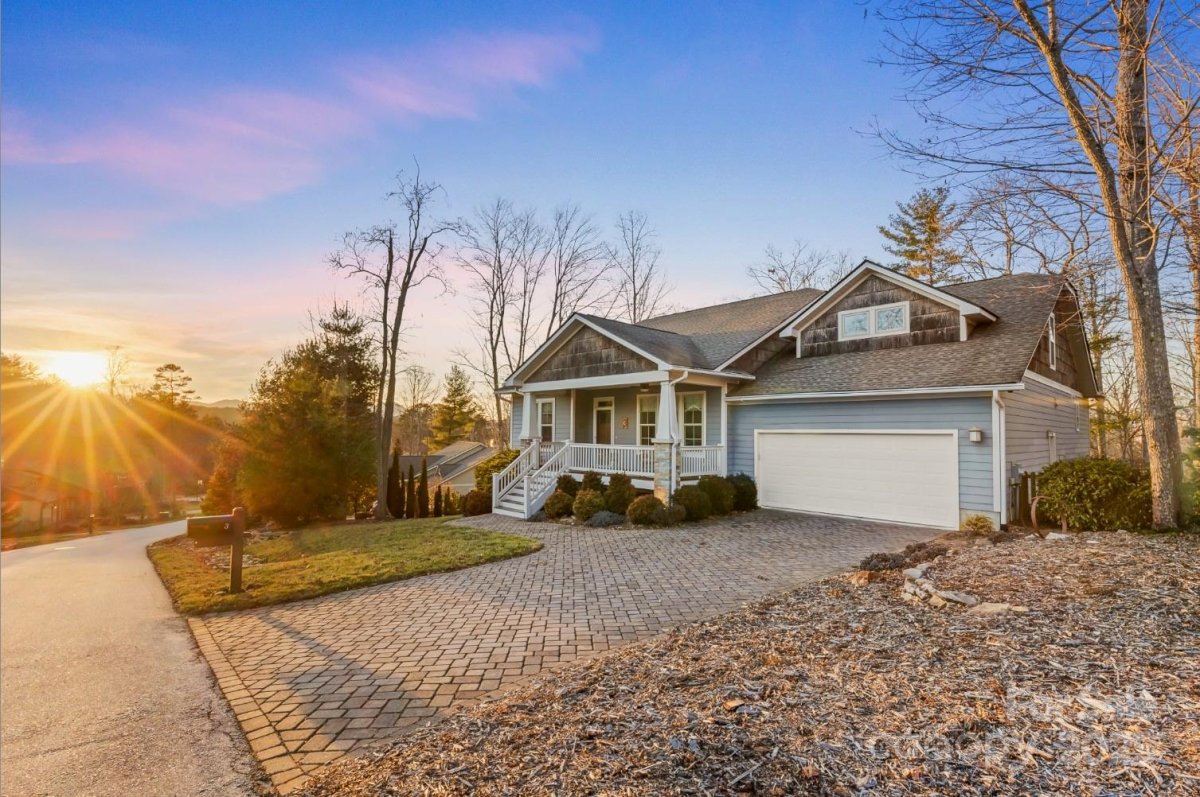 3 Green Drake Court