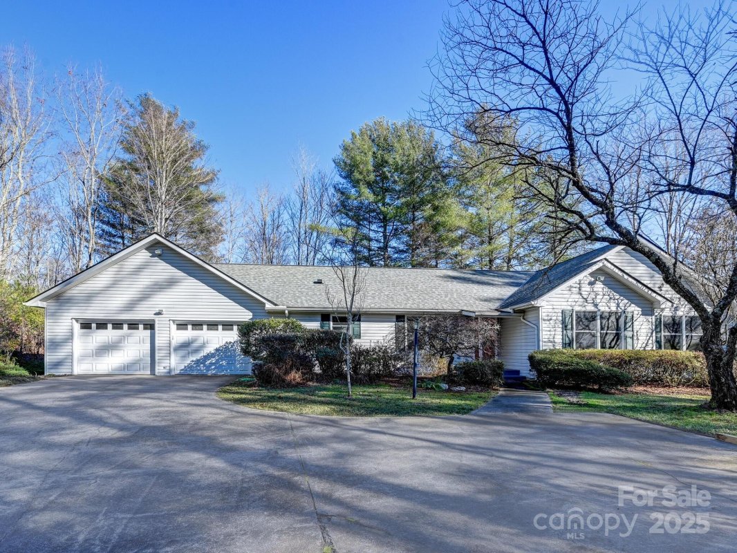228 Waterford Lane