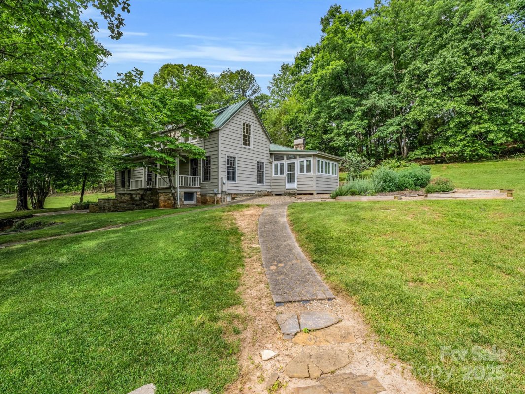 1835 Palmer Road