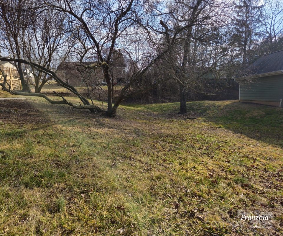 00000 Lamar Avenue