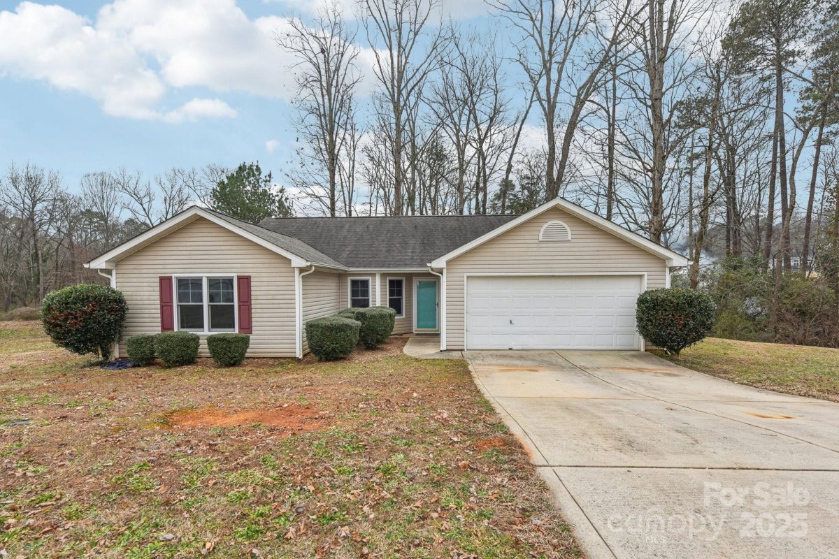 2364 Nuthatch Drive