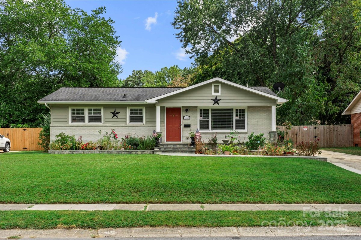 3949 Fieldcrest Road