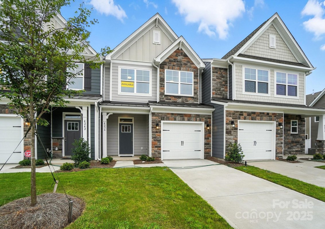 4236 Black Court