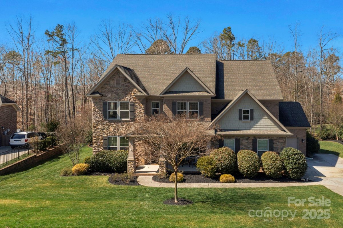 4004 Tremont Drive