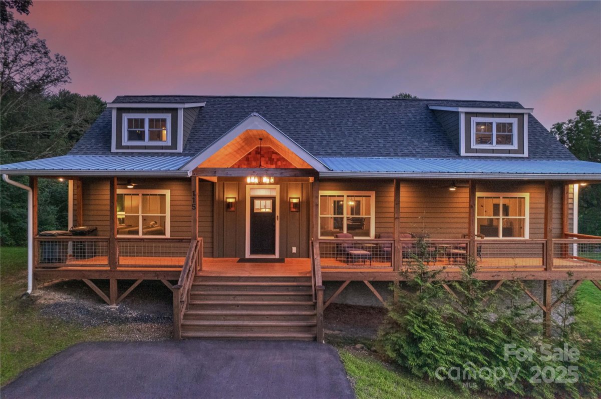 115 Cascade Ridge Road