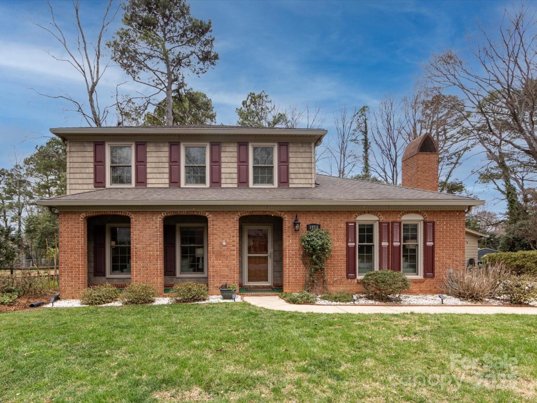 1013 Black Oak Drive