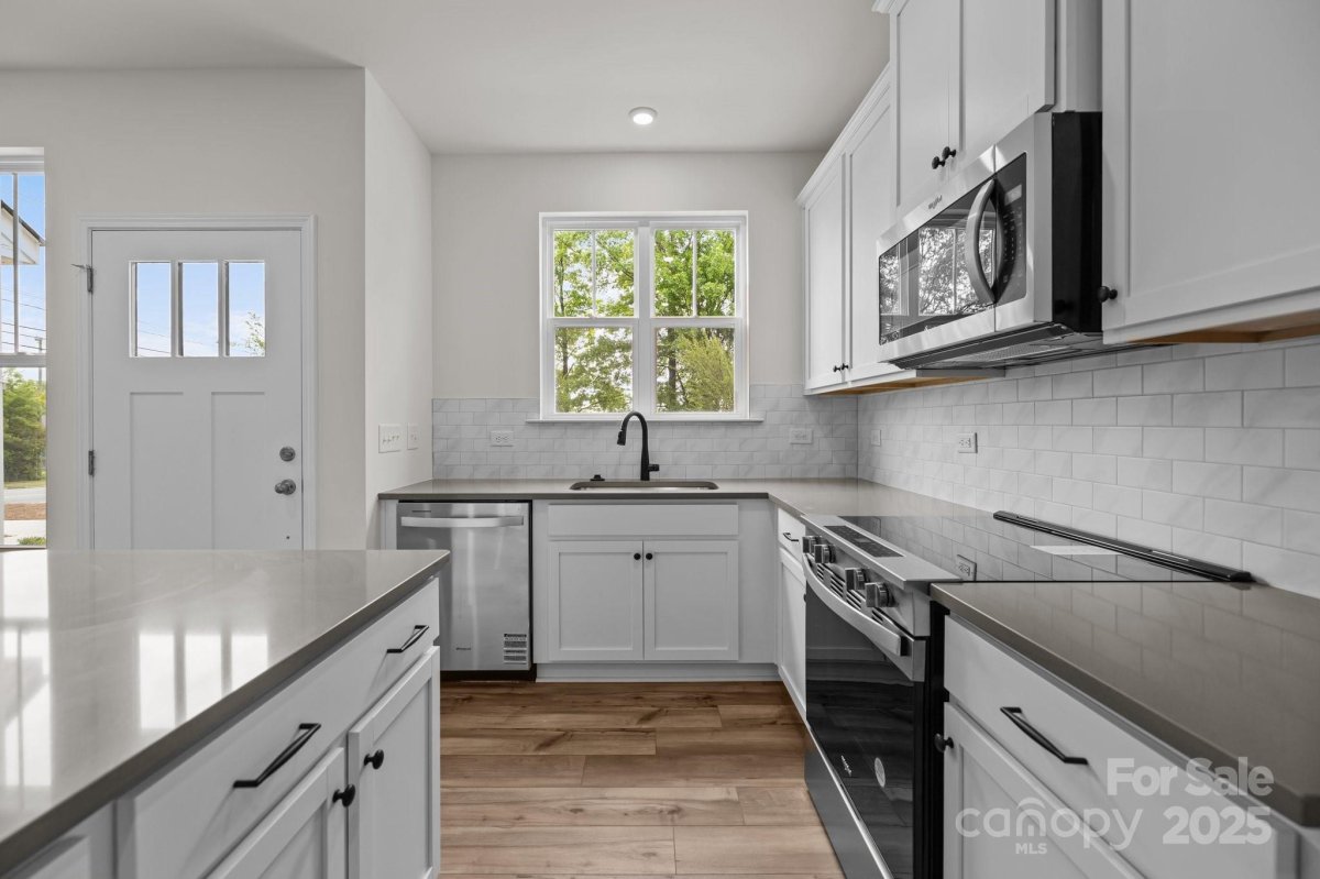 4113 Walking Ridge Road 56