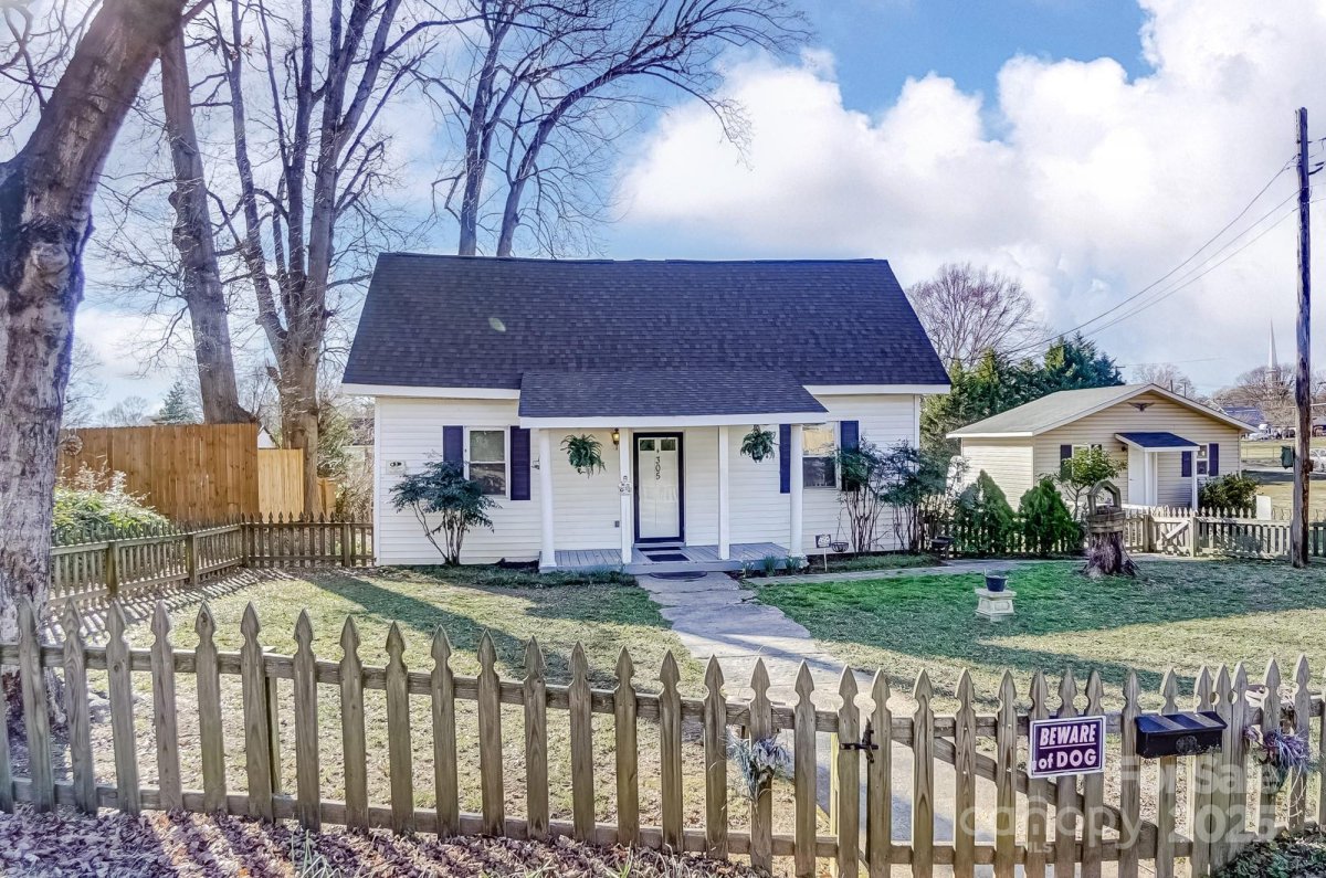 305 S Clay Street