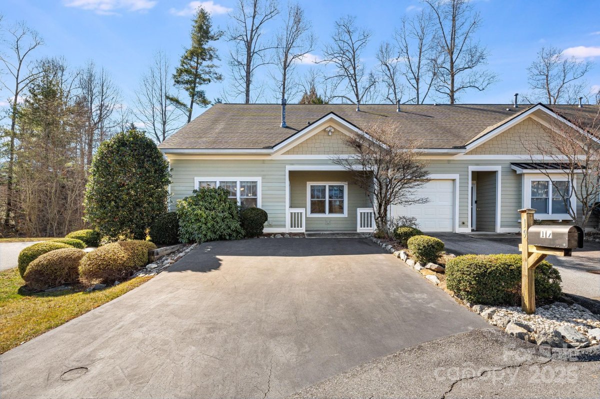 19 Fox Briar Drive