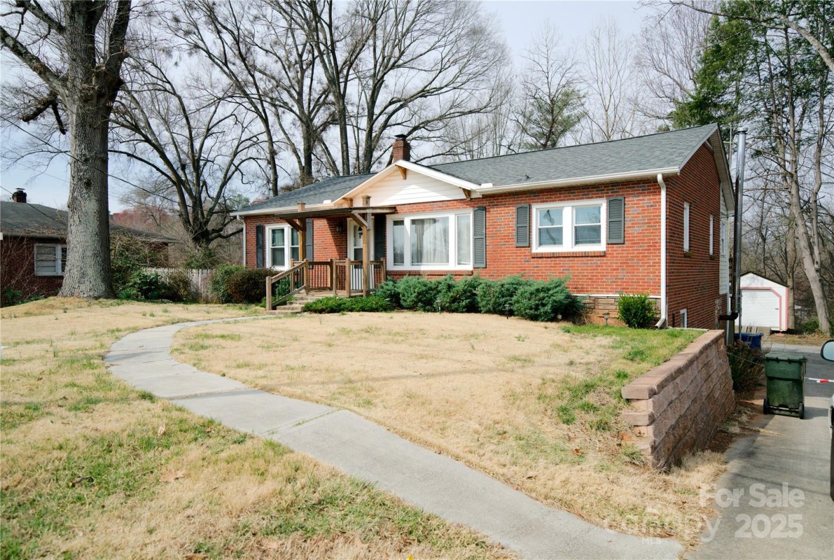 3039 N Center Street