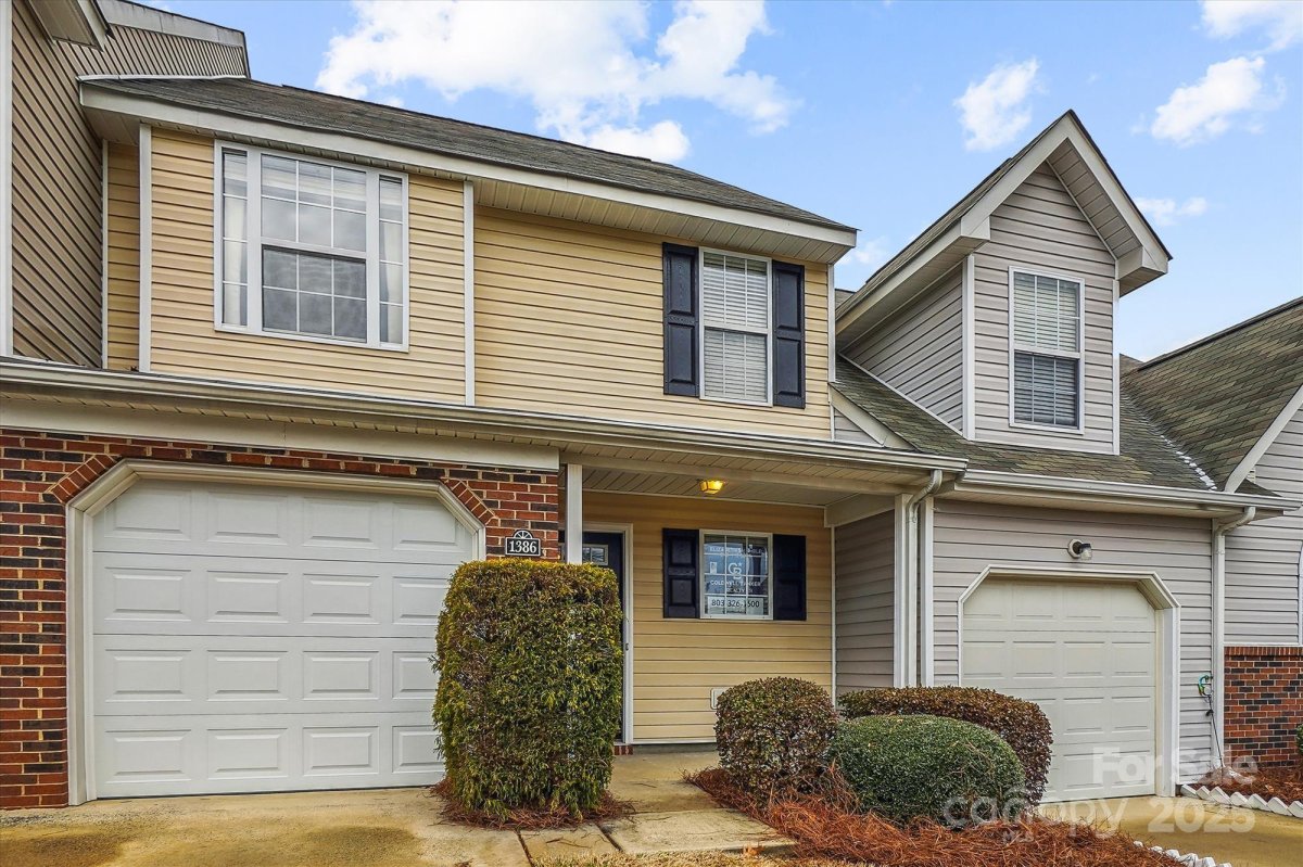 1386 Walnut Hill Drive