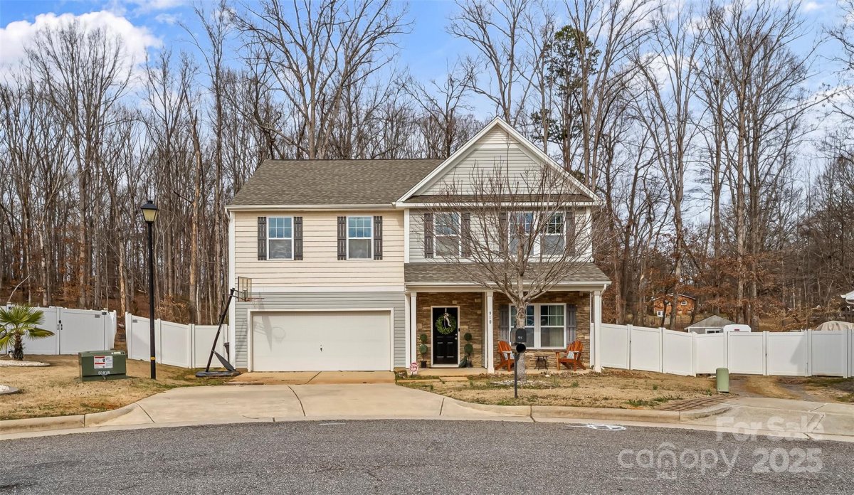 910 Mibbs Place