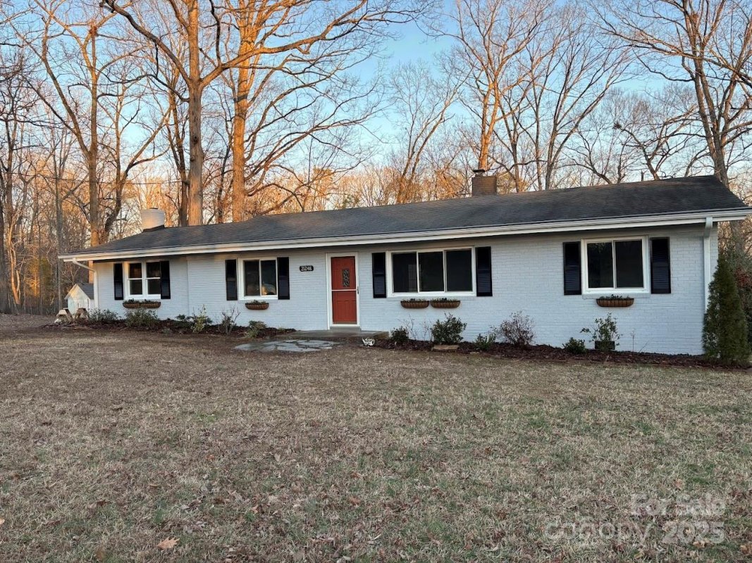 21248 Ravenwood Road