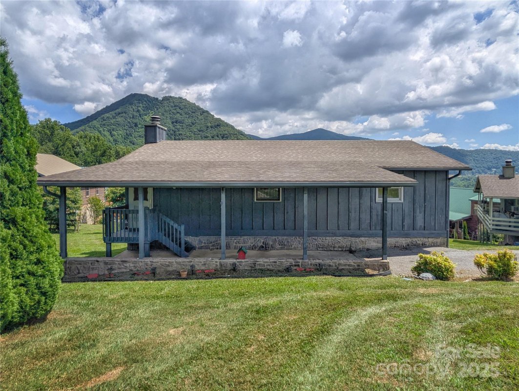 84 Stoney Ridge Loop