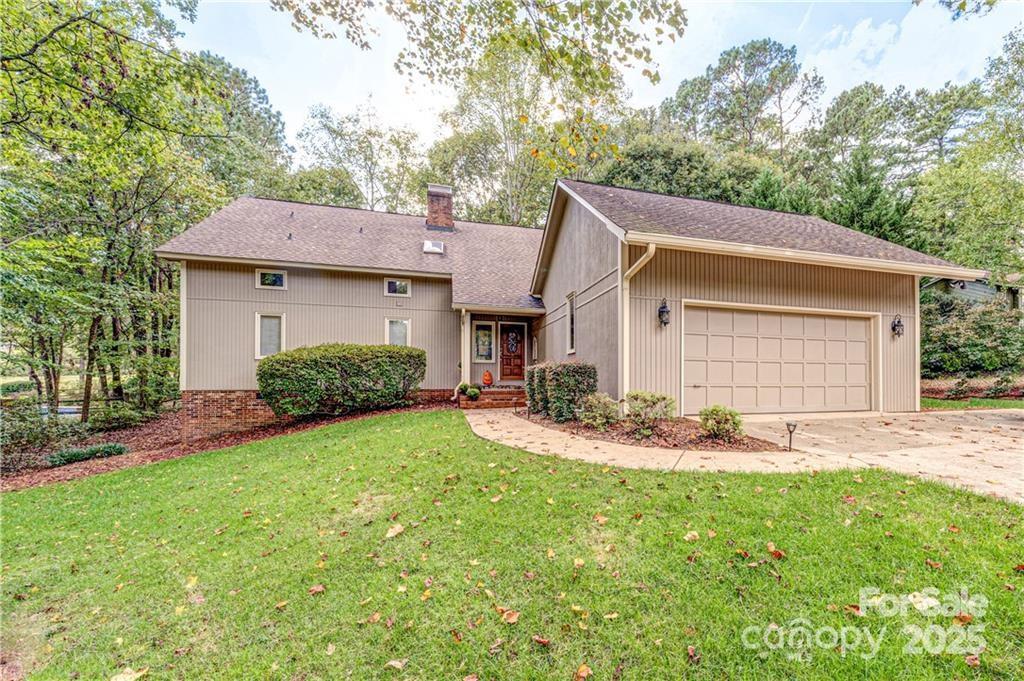 8082 Golf Course Drive