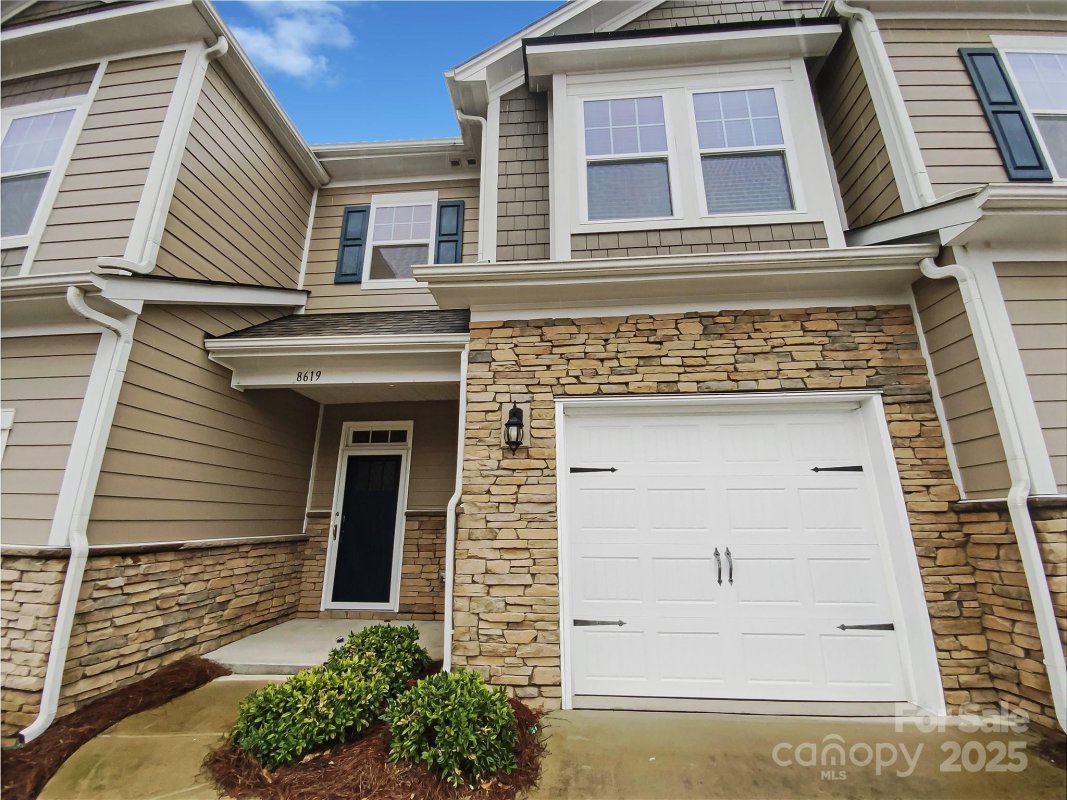 8619 Harris Lake Lane
