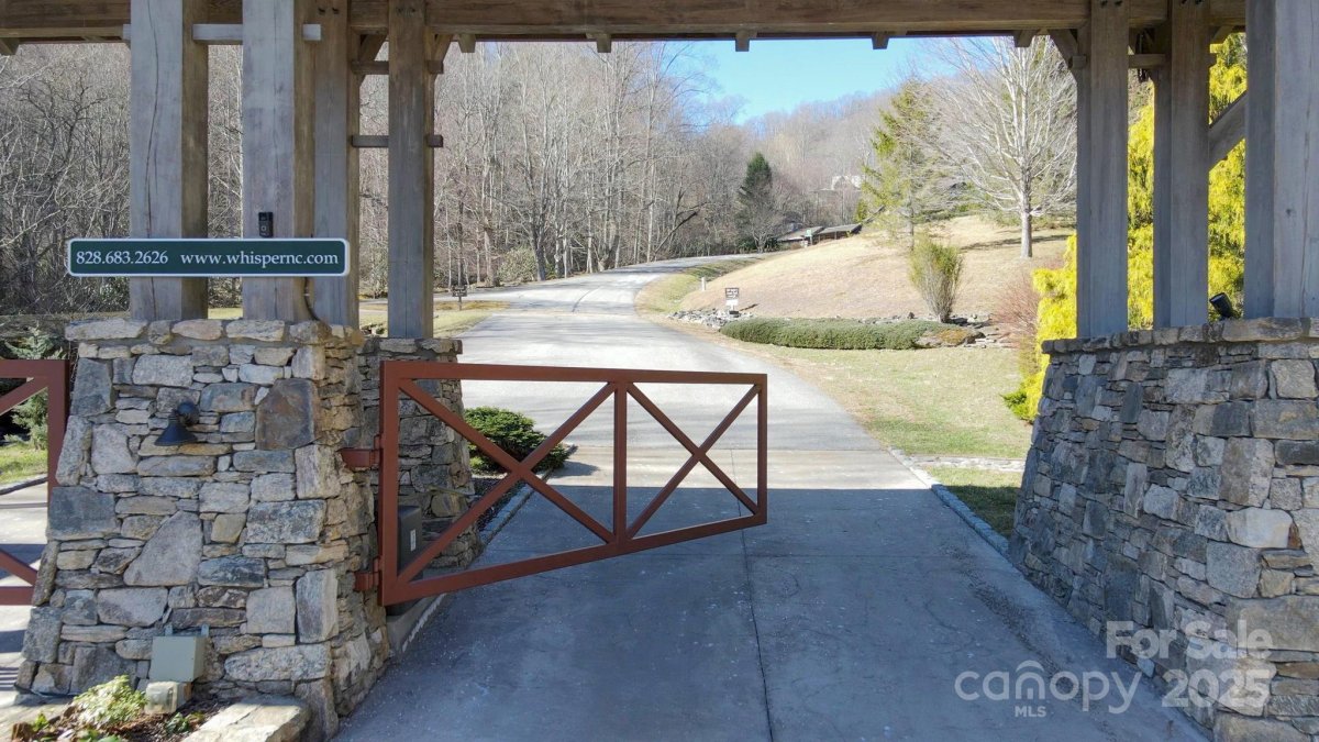 735 Whisper Mountain Drive 44