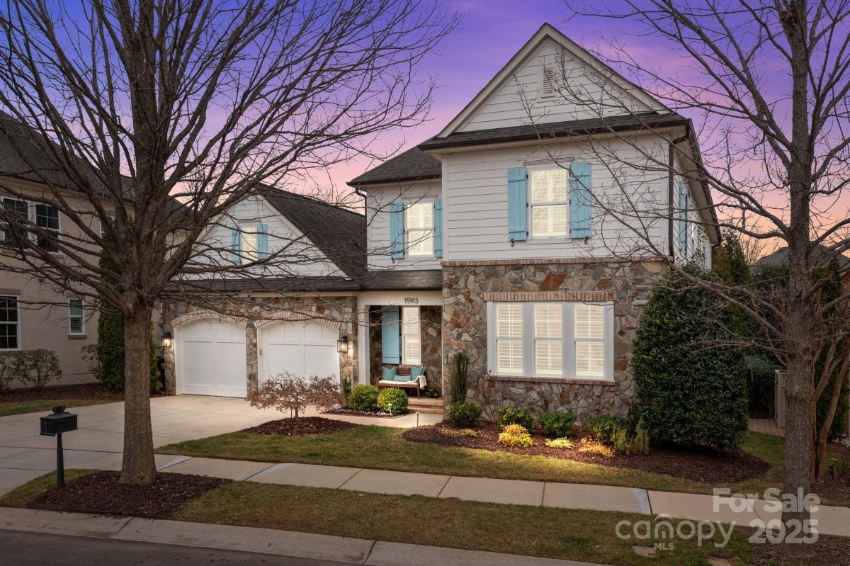 15913 Robbins Green Drive