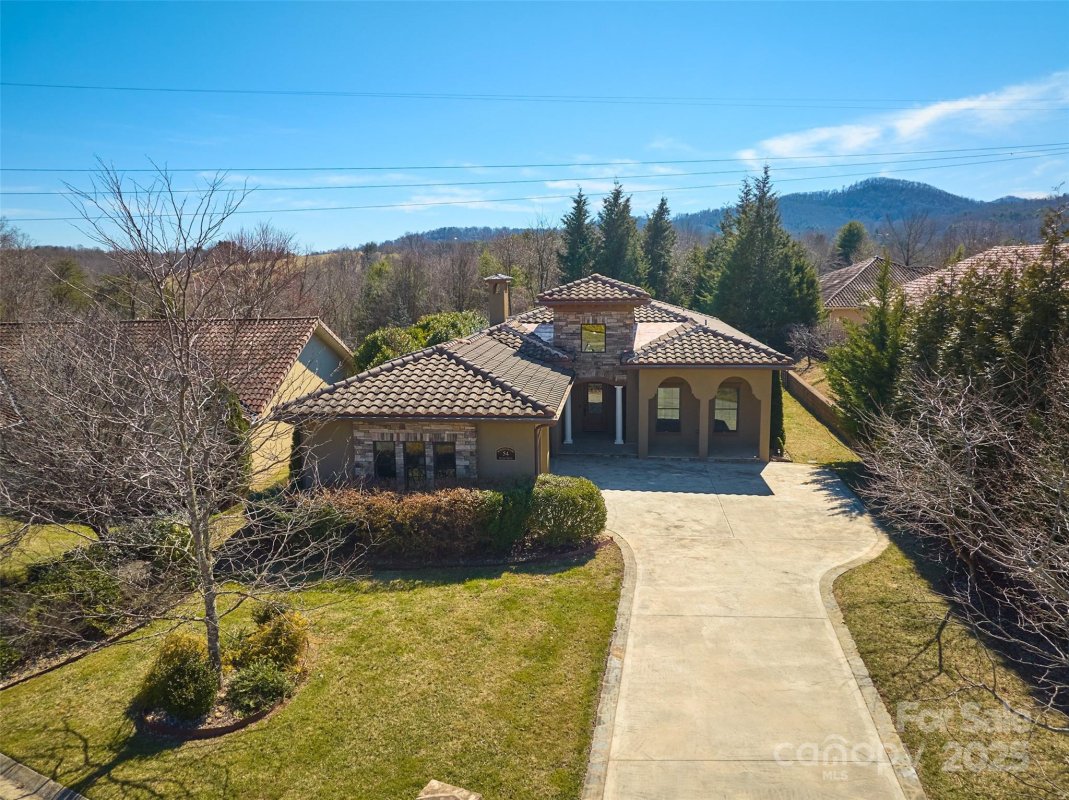 54 Ocaso Drive