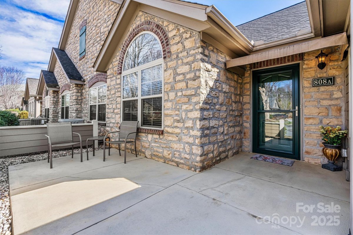 808 Wynnshire Drive A