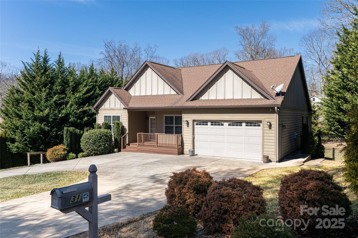 31 White Pine Drive