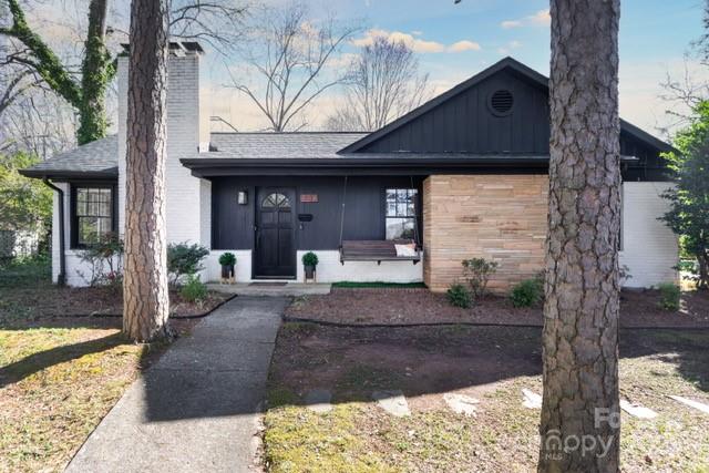 1839 Woodland Drive