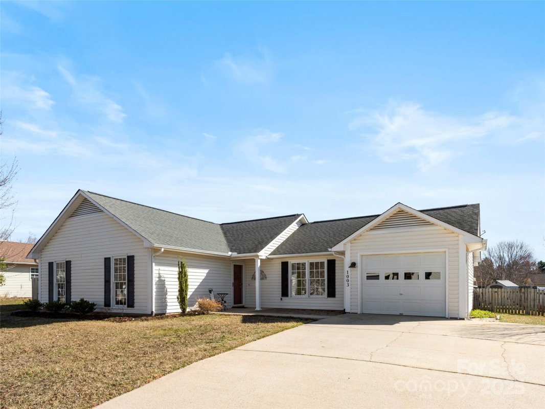 1003 Thorncrest Drive