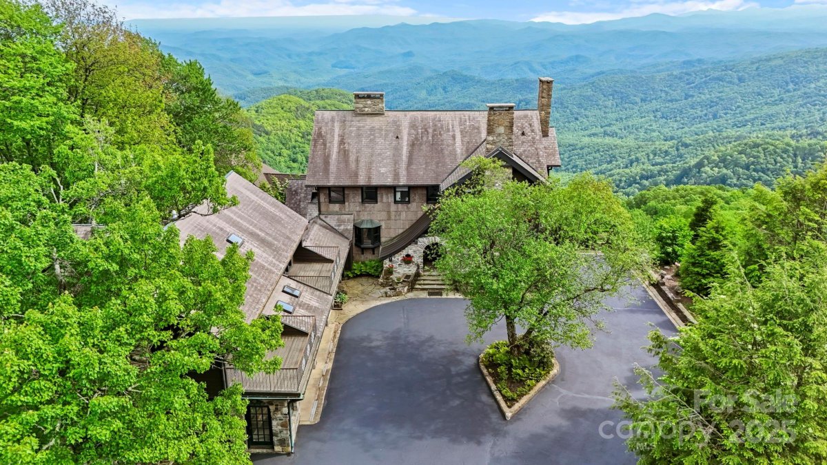 1245 Laurel Lane
