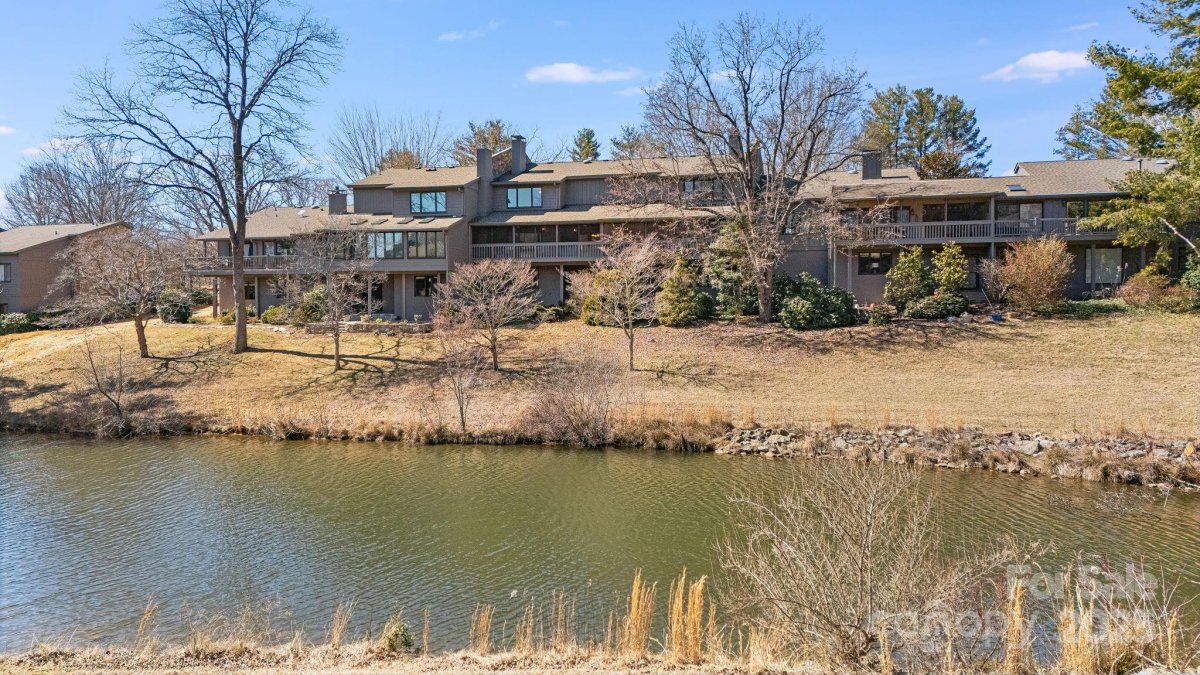 409 Crowfields Drive