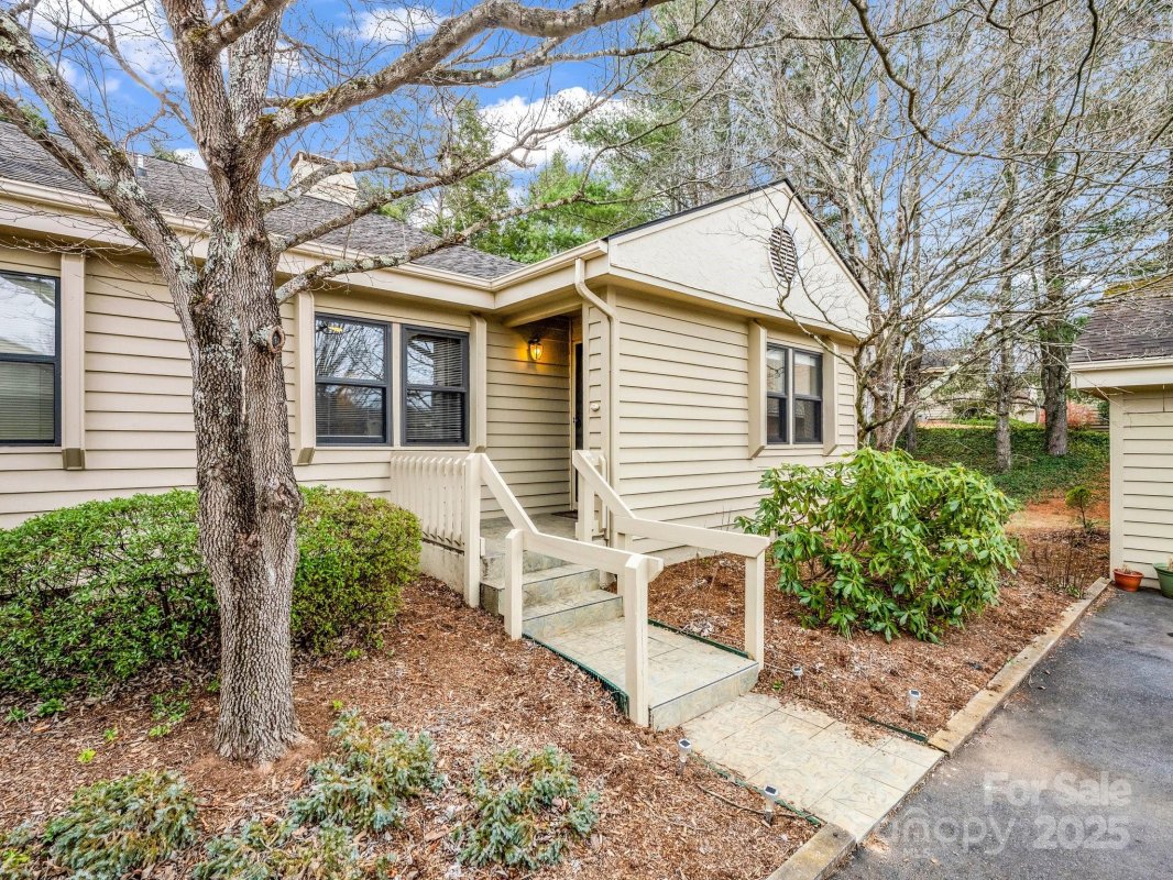 3103 Saint Augustine Place