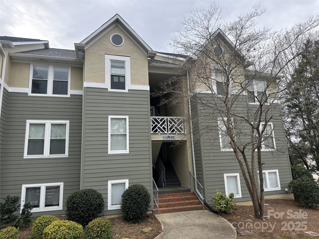 20123 Henderson Road L
