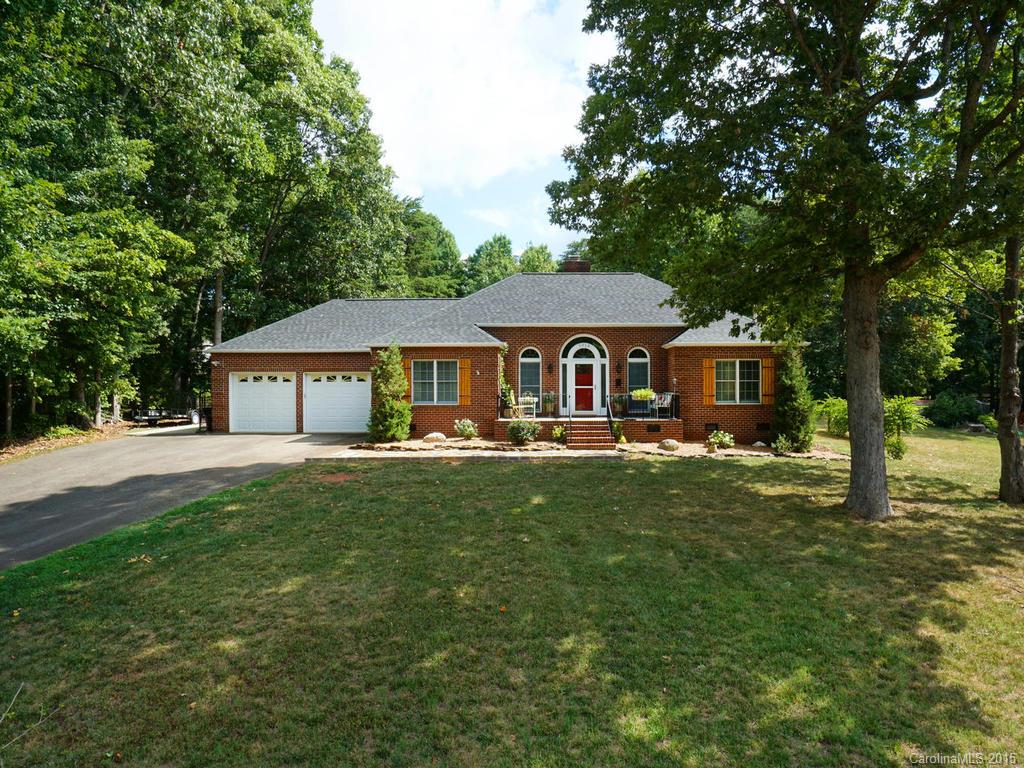 7913 Lakeview Drive